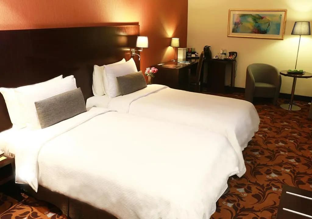Spacious Double room with balcony twin beds