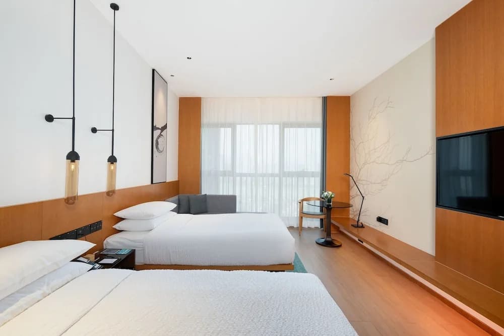 Deluxe Double room twin beds