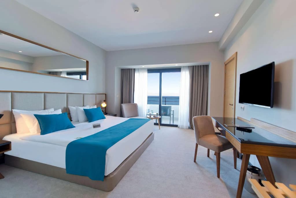 Business Double room with sea view full double bed