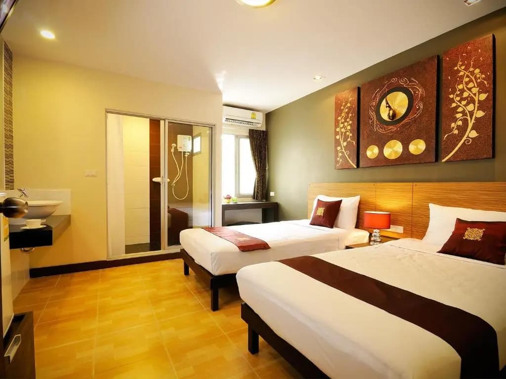 Deluxe Double room twin beds