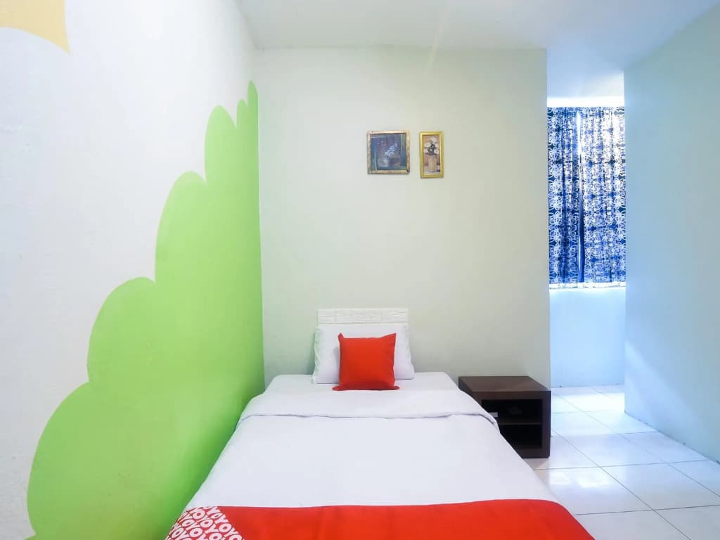 Deluxe Single room