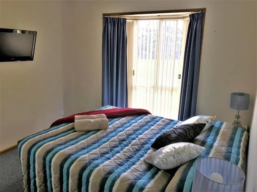 2 Bedrooms Cottage