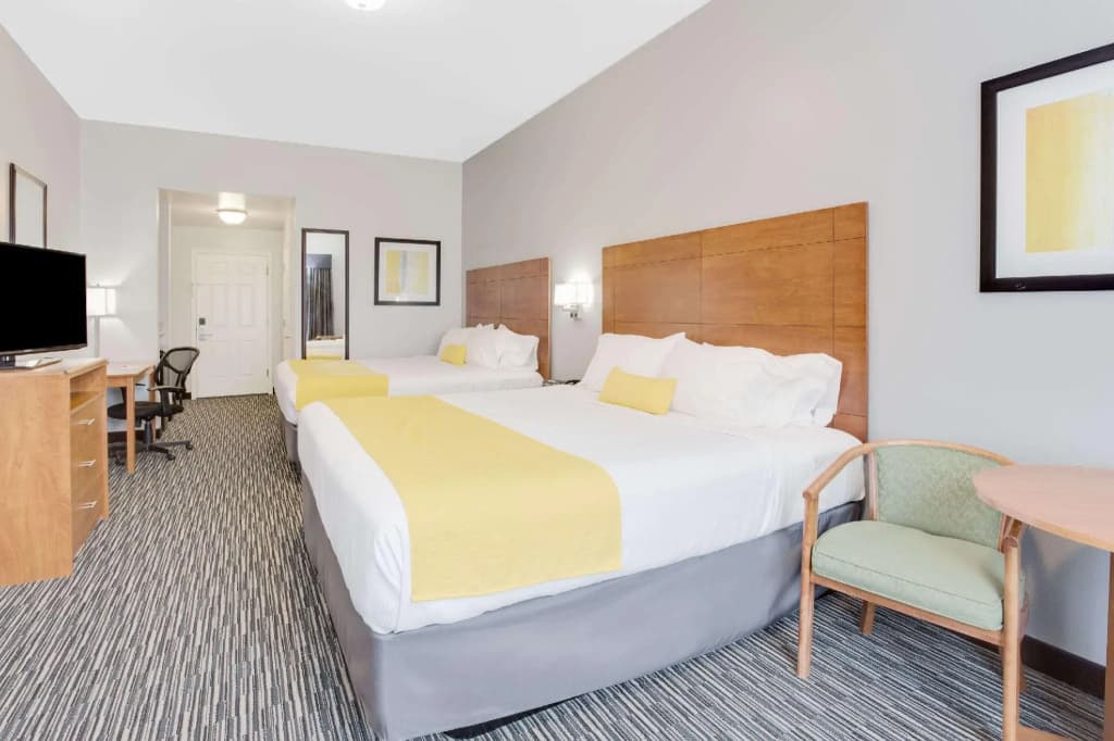 Standard Quadruple room