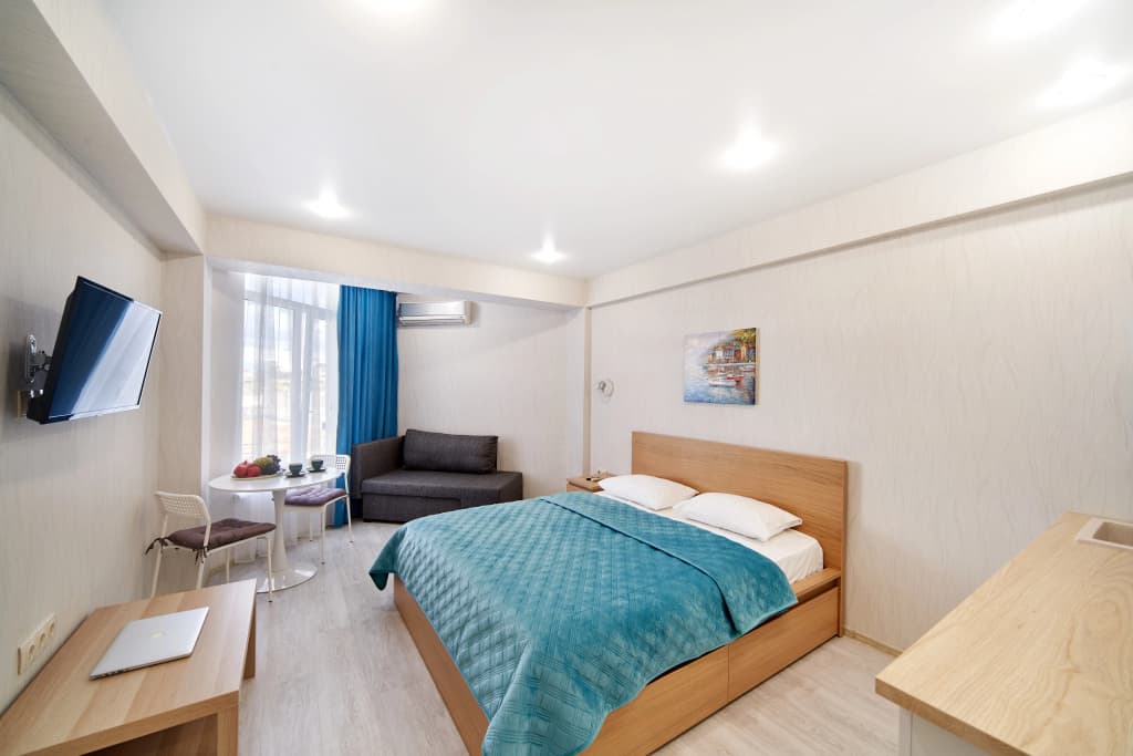 Standard Double Studio with pool view full double bed