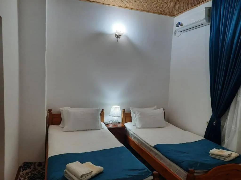 Standard Double room with view full double bed