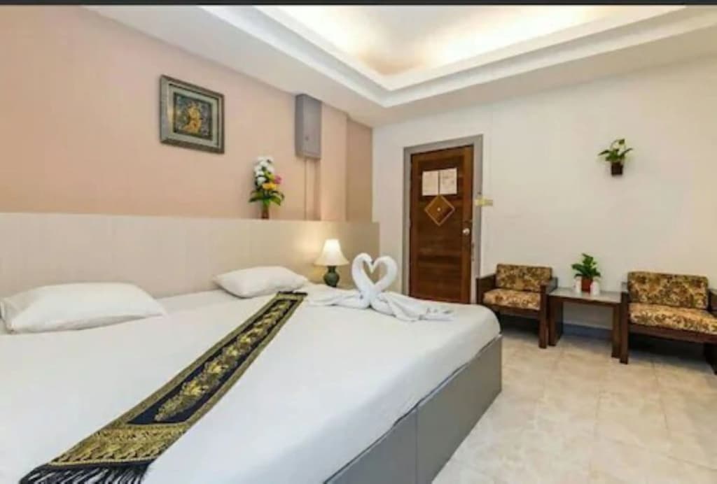 Superior Double room with balcony full double bed
