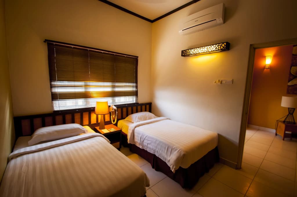 3 Bedrooms Apartment