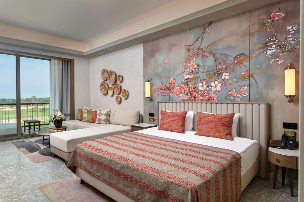 Superior Double room with golf view full double bed