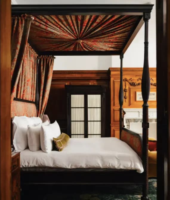 Grand Heritage Double room full double bed