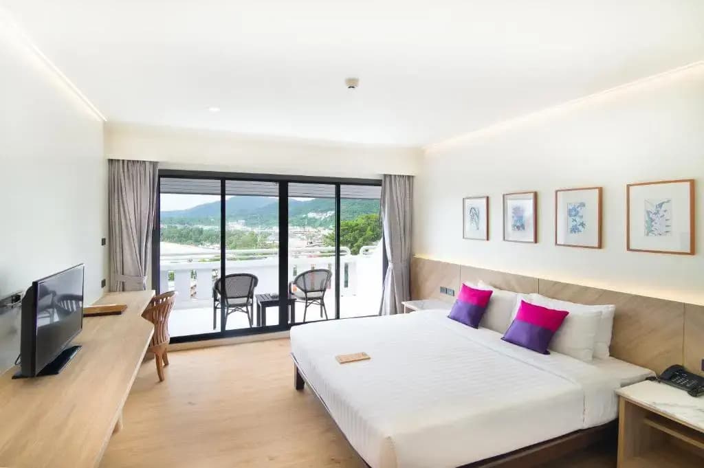 Deluxe Double room with sea view full double bed