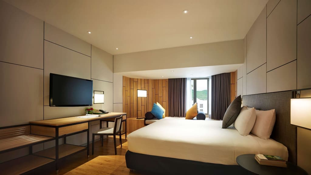 Lanai Double Suite full double bed