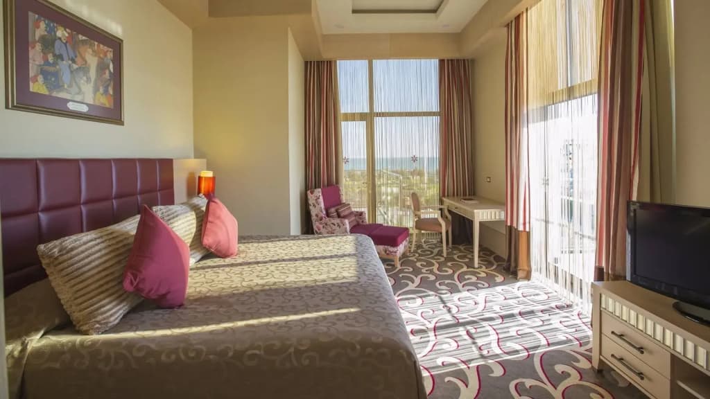 Harmony Double Suite full double bed