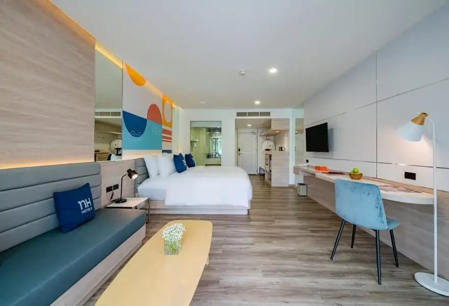 Grand Deluxe Double room full double bed