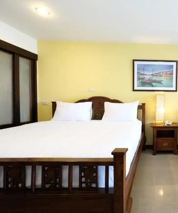 Grand Deluxe Double room full double bed
