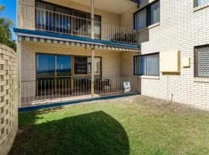 Great Views, ground floor unit Clearview Apartments South Esplande, Bongaree