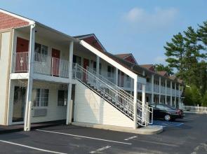 Scottish Inns and Suites