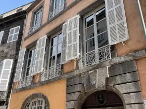Splendide 2 pièces 65m2 Hôtel Particulier XVII ième siècle-Centre Historique Clermont-Ferrand