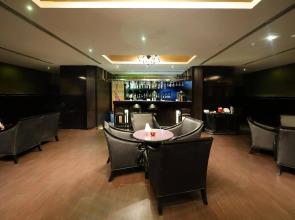 Oyo Premium Ramavarappadu Circle