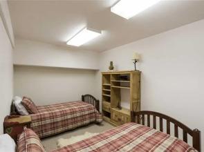 Partridge Home - Six Bedroom Cabin with Hot Tub