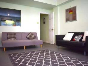 Central London Spacious 1 Bedroom Flat