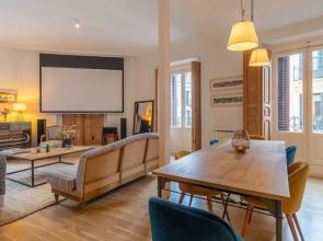 Chueca 2 Bedrooms In The Middle Of Chueca