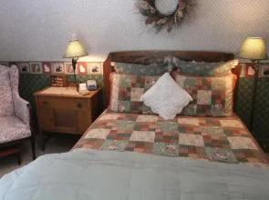 Covered Bridge House