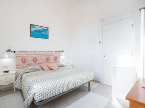 Affittacamere AioSardegna Al Porto-Camera 2_al_Porto