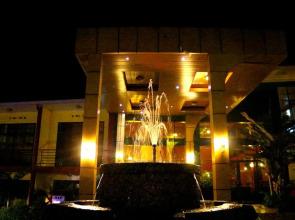 Hotel Hilltop Country Club