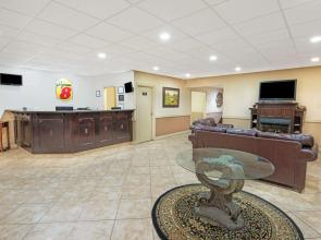 Super 8 by Wyndham Cambridge/Kitchener/Waterloo Area