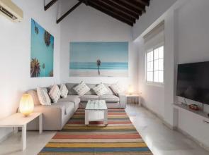 ML3C-Marble Penthouse-Prime location-High Ceilings