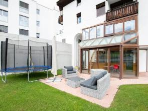 Agrimonia - 5,5-Zi Duplex Wohnung bis 9 Personen mit eigenem Garten