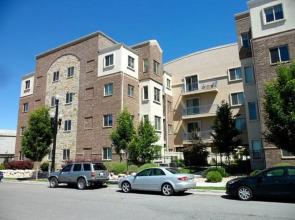 Citifront A 3 Bedroom Condo by RedAwning