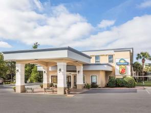 Super 8 by Wyndham Valdosta Mall