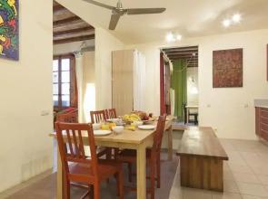 Ramblas Clock Escudellers