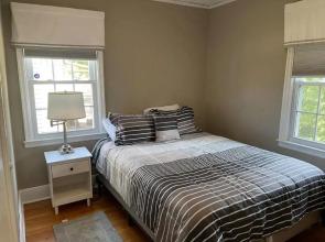 Quaint, Comfy, Close & Convenient