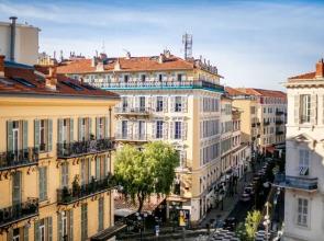 Vue Magenta AP4188 by Riviera Holiday Homes