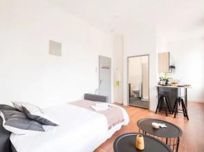 Superb Renovated Studio in the City Center