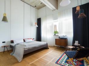 The Flushing Meadows Hotel & Bar