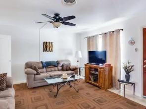 Venice Gardenia House