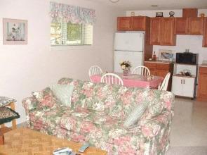 Baileys by the Creek Bed & Breakfast