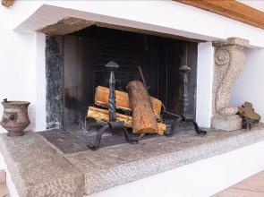 Lake Como Apartments