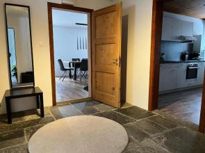 Schöne, sonnige Parterrewohung 3 Zi. mit Garten