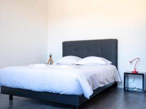 L'Ermitage Coin de tranquillité dans le quartier historique