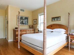 8th Street Townhouse by onefinestay