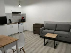 Saint Etienne Studio Lot 8