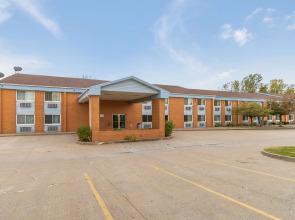 Motel 6 Davenport, IA