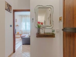 Ferrara Quiet and Roomy Apartment with Balcony