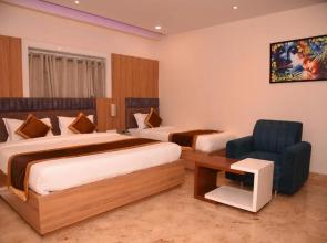 Hotel Ekta International