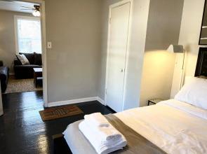 Cozy House Near Plaza District