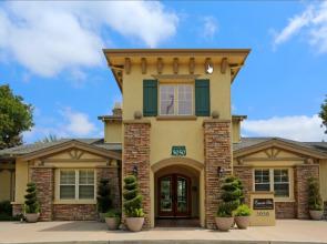 Global Luxury Suites in the Heart of Dublin